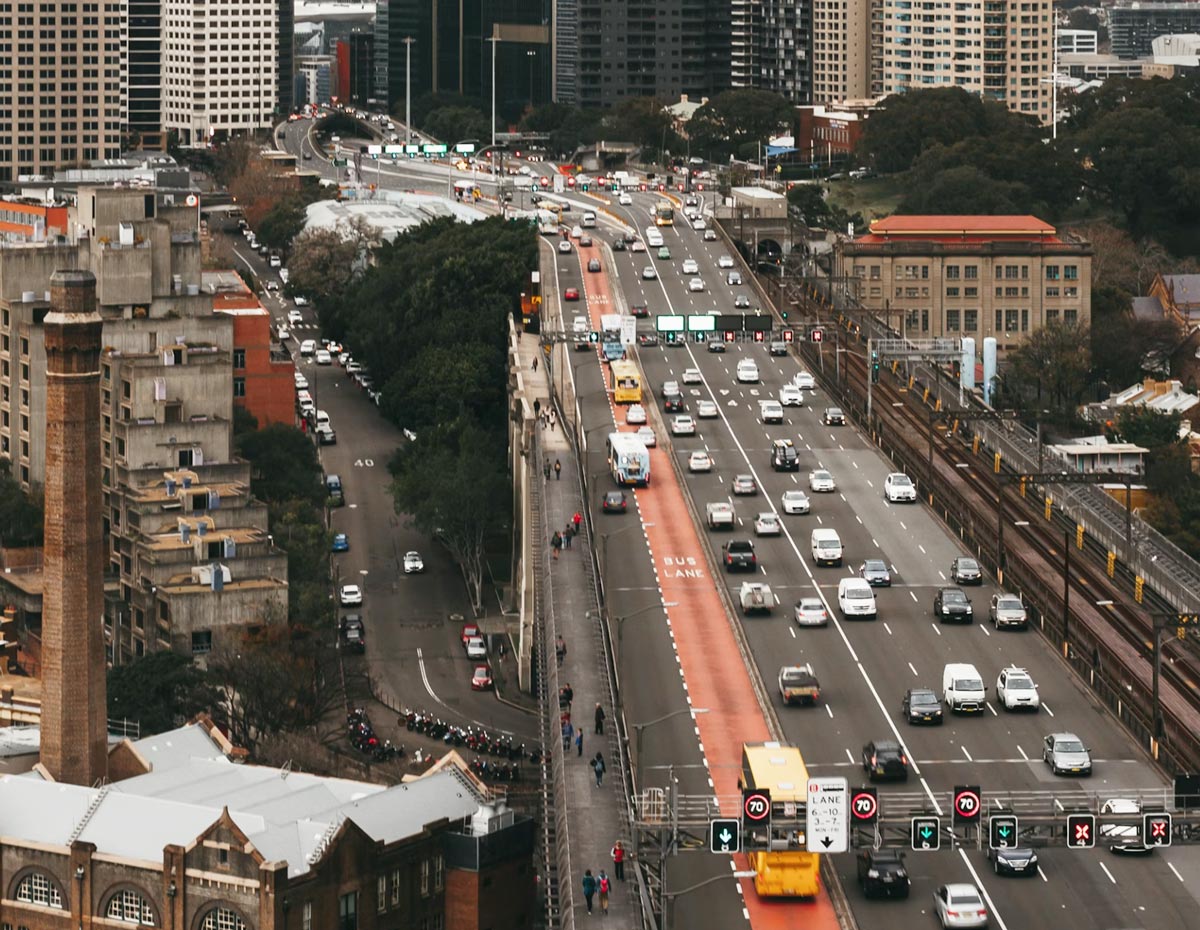 Sydney harbour bridge cars